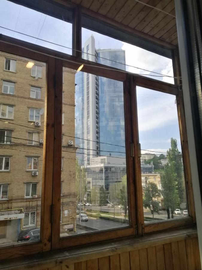 Бульвар Леси Украинки 10 Kiev Dış mekan fotoğraf