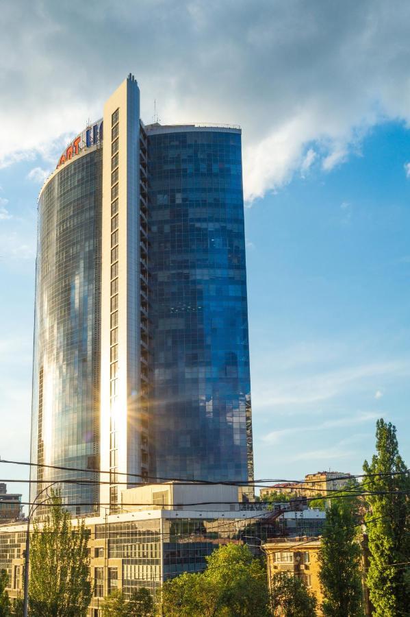 Бульвар Леси Украинки 10 Kiev Dış mekan fotoğraf