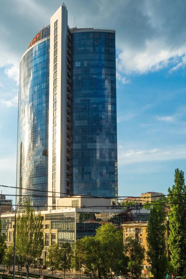 Бульвар Леси Украинки 10 Kiev Dış mekan fotoğraf